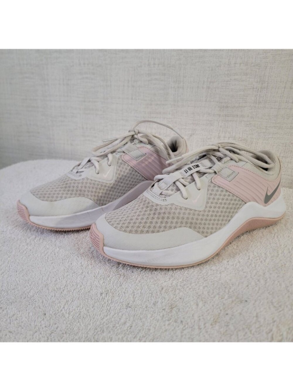 Nike MC Trainer Shoes Womens 9.5 White Pink Athletic Training Running Sneakers - Picture 2 of 10